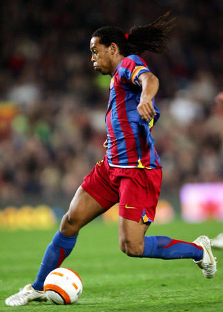 这一事件背 这一事件背