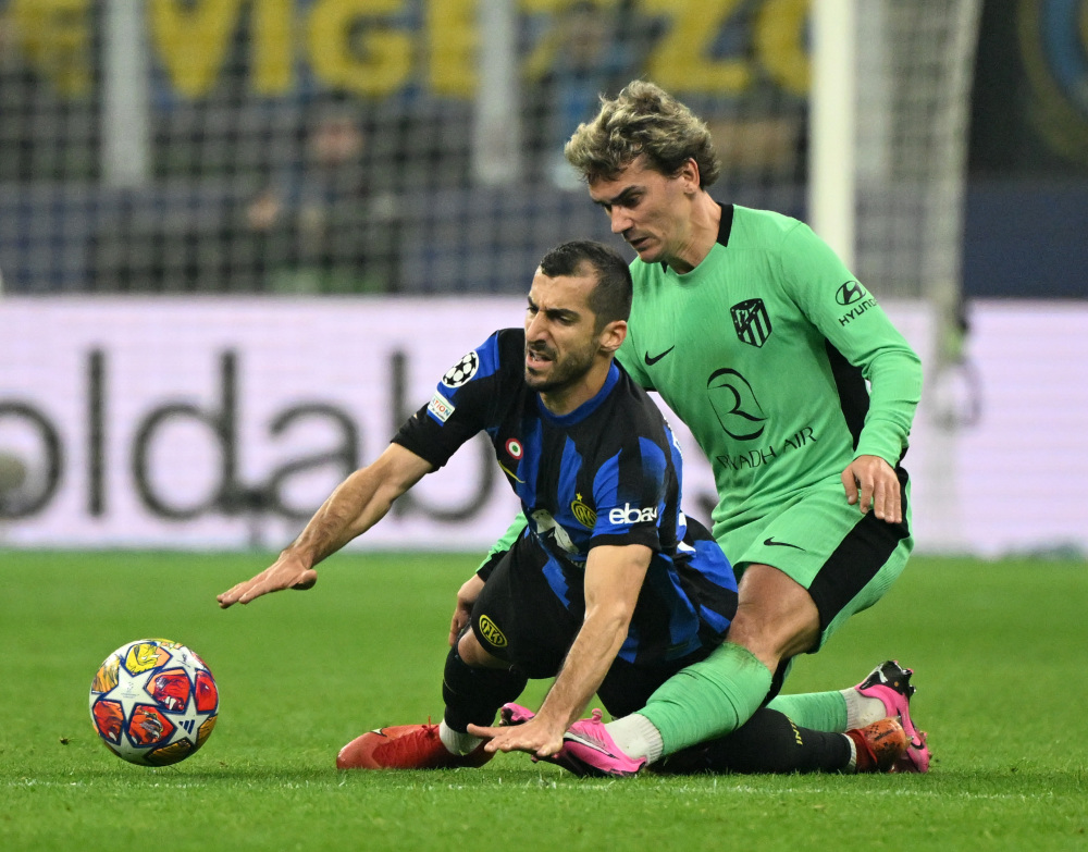 万众瞩目的 万众瞩目的