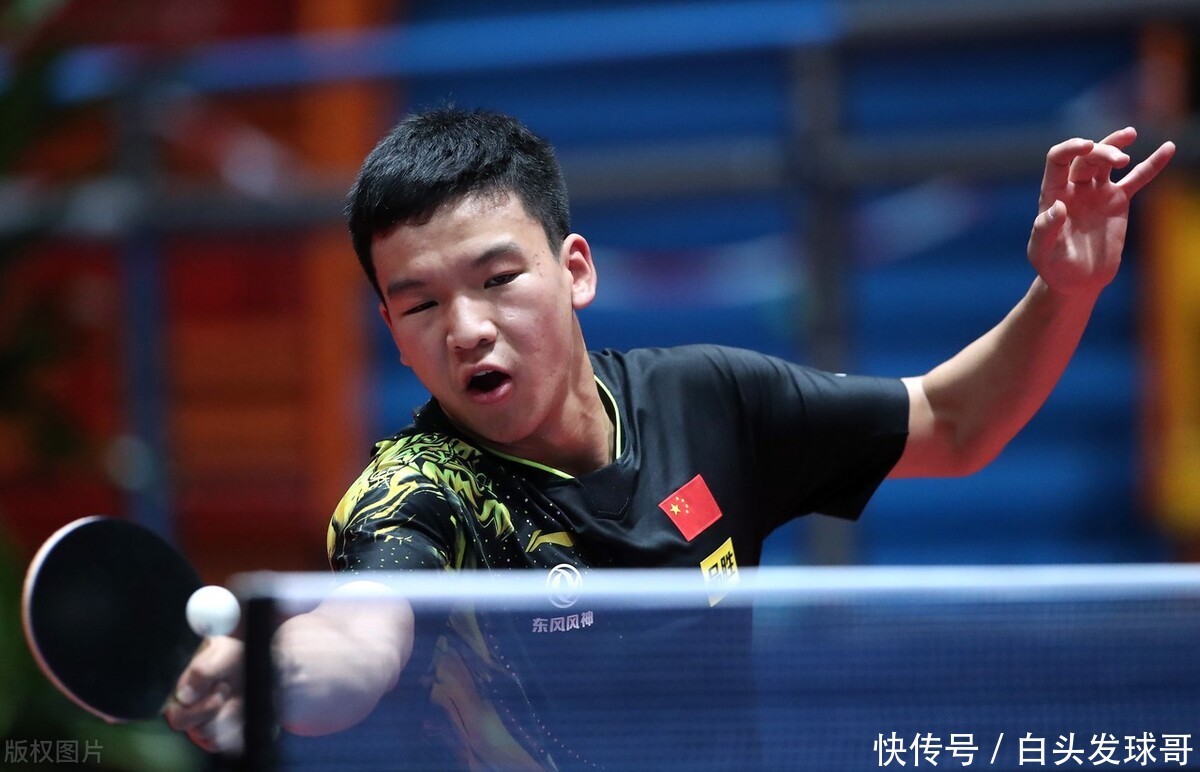 球迷们既担 球迷们既担