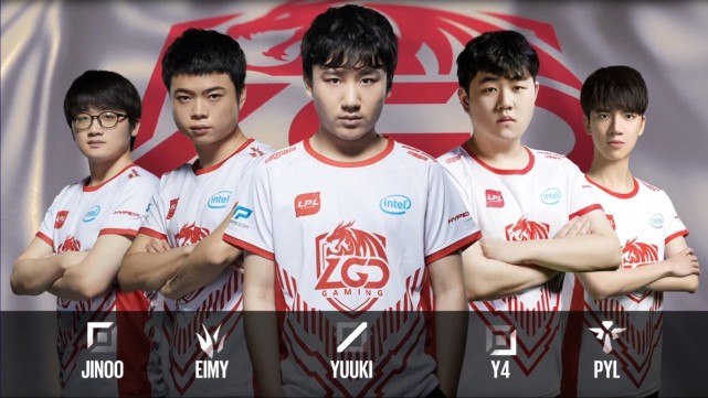 娃展现出惊 娃展现出惊