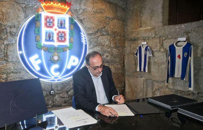 育深度融合 育深度融合